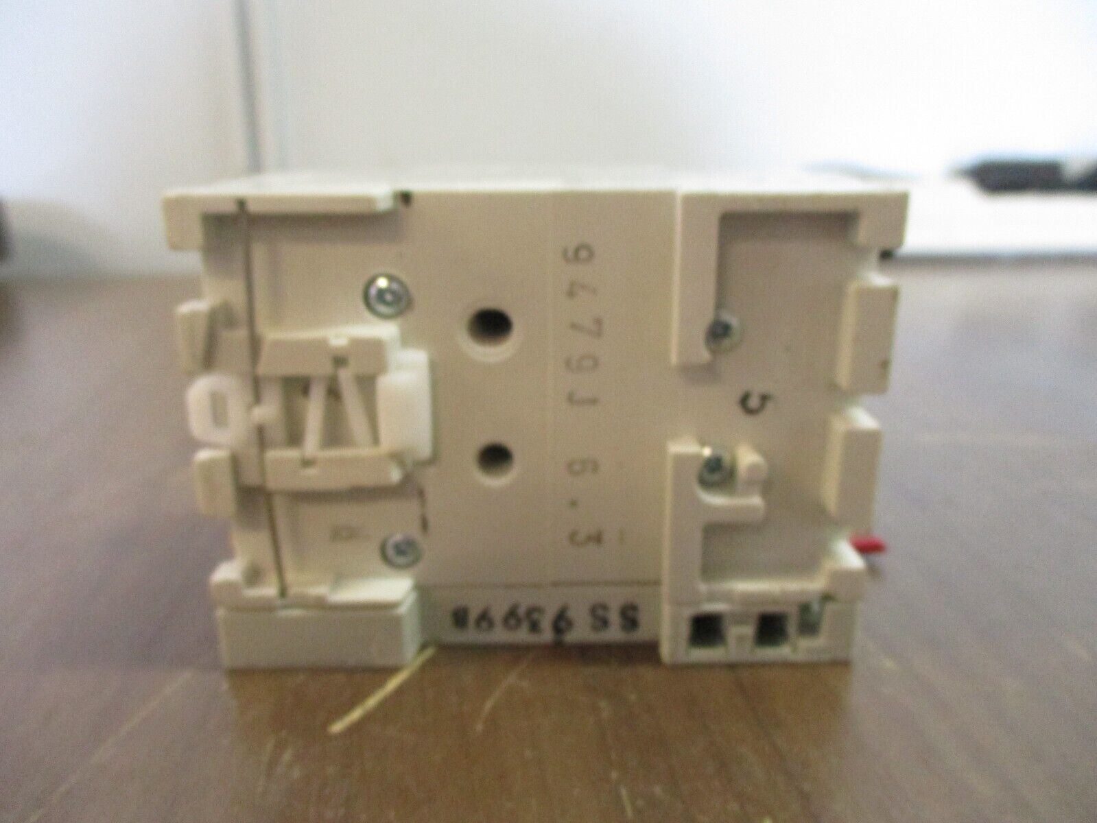ABB Manual Starter MS 325 Trip: 4.0-6.3A 600V w/ Aux Contact Used