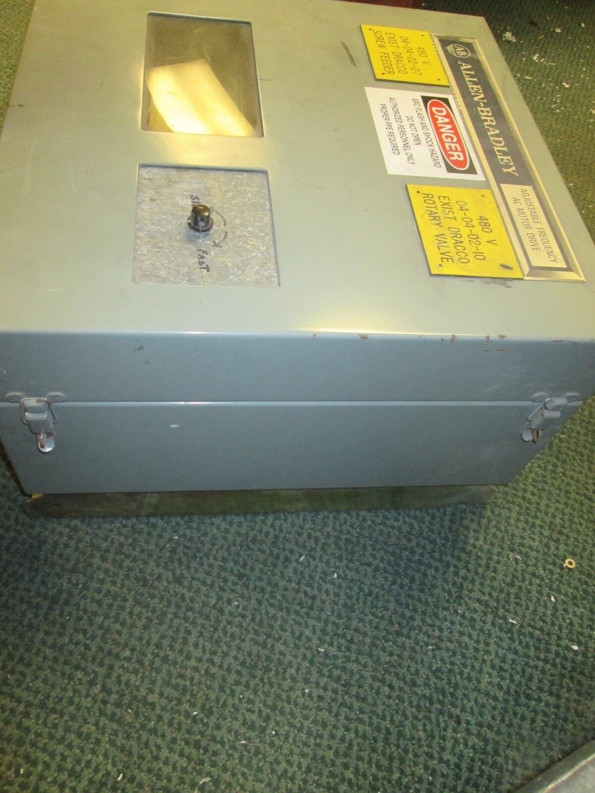 Allen-Bradley  AC Drive  1334-CJB  3Ph  IN: 6.5A 460V  OUT: 7.5A 0-460V Used