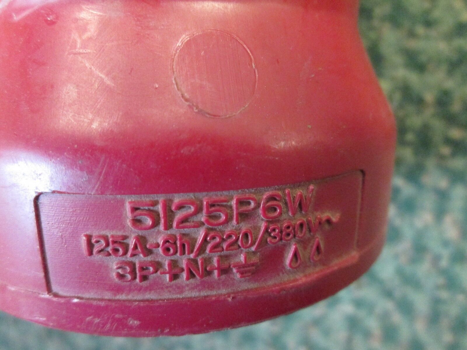 Hubbell Plug 5125P6W 125A 220/380VAC 3P 5W Watertight *No End Connector* Used