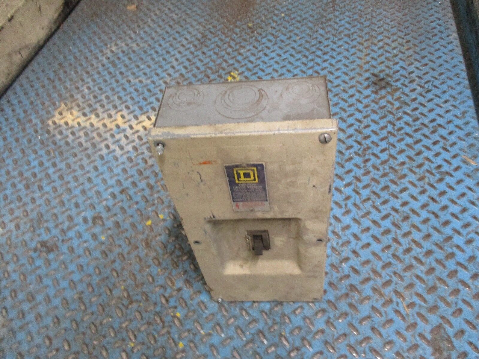 Square D Enclosed Circuit Breaker FAL34030 30A 600V *Missing Cover Screws* Used