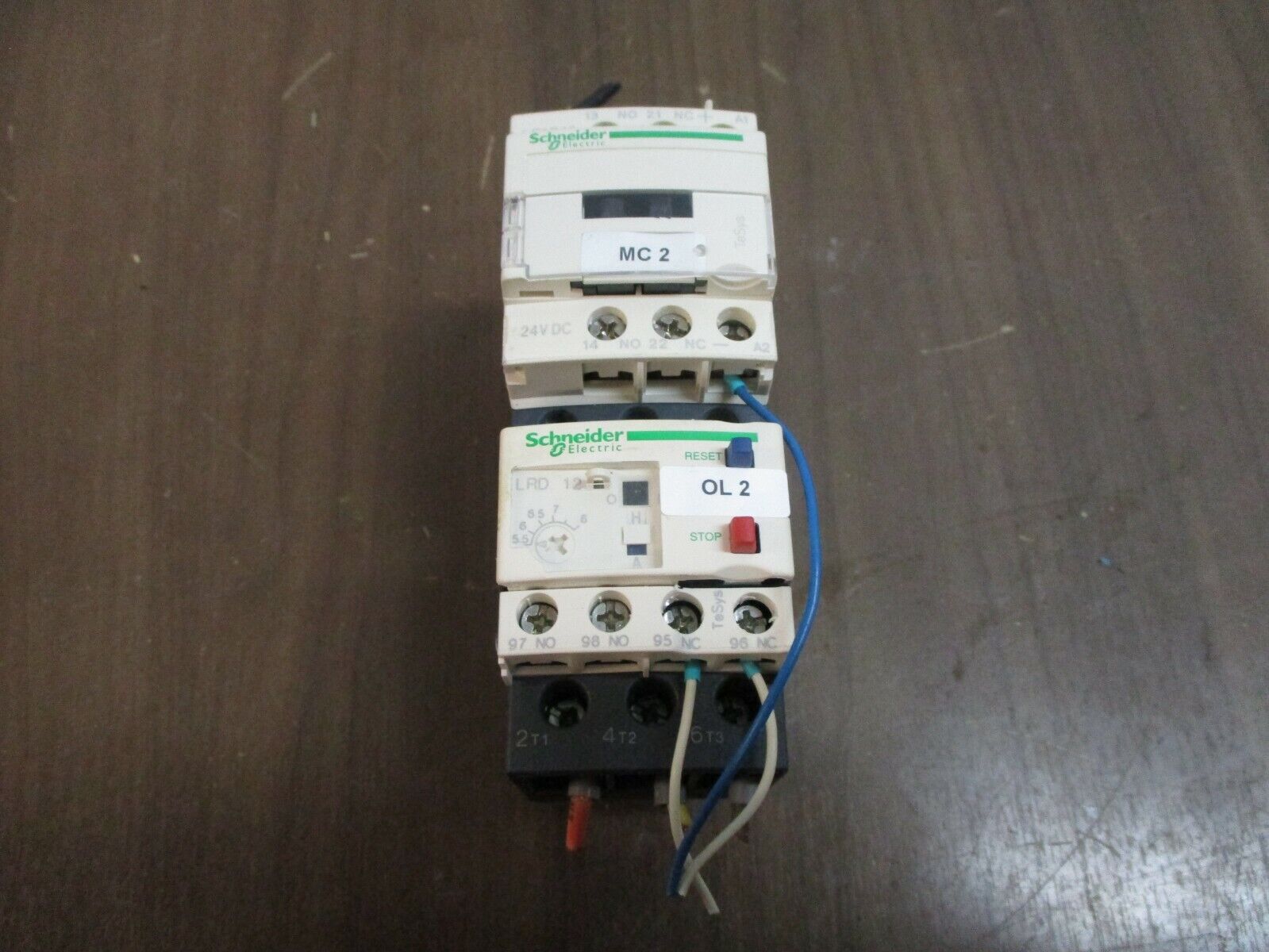 Schneider Electric Starter LC1D18 BD / LRD 12 24VDC Coil Trip: 5.5-8A 600V Used