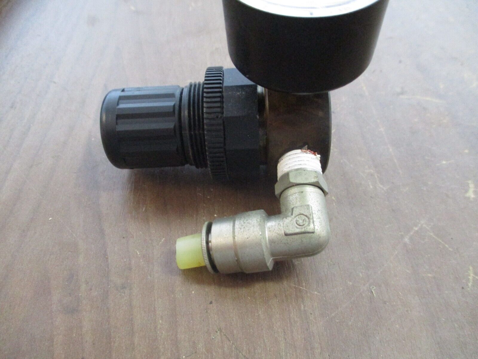 Norgren Compressed Gas Regulator R44-221-NNEA Air, CO2, Inert Gas Temp: 140°