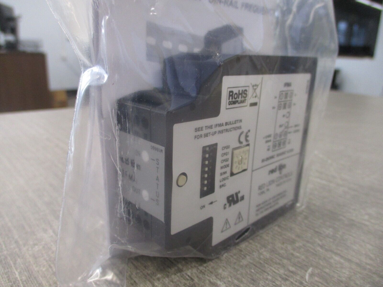 Red Lion Controls Frequency To Analog Converter IFMA0065 New Surplus