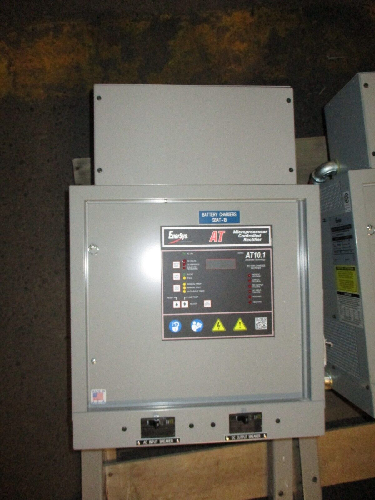 EnerSys Series AT10.1 Battery Charger / Rectifier AT10130025E208SAUXXXXXXX Used