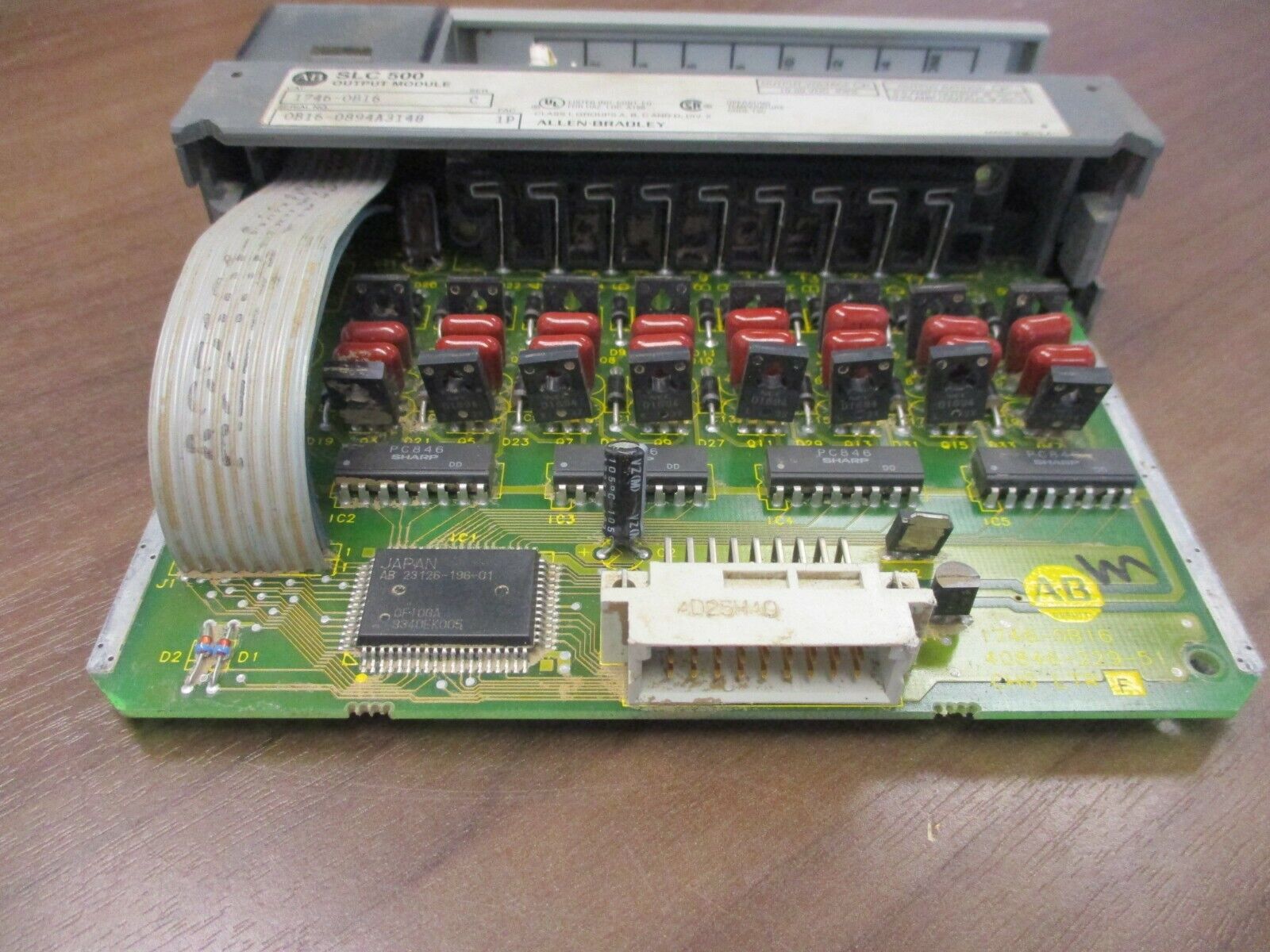 Allen-Bradley SLC 500 Output Module 1746-OB16 Ser. C 10-50VDC Used