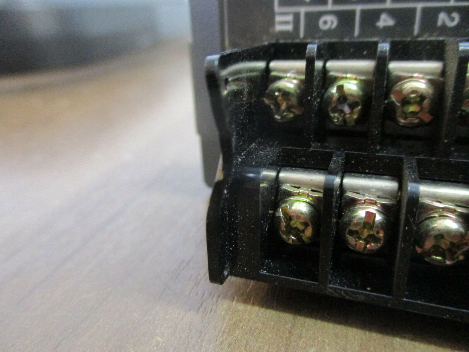 Automation Direct Output Module D3-16TD1-1 5-28VDC 0.5A *No Terminal Cover* Used