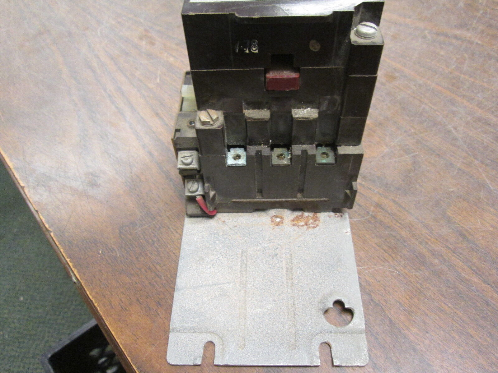 Cutler-Hammer Size 1 Contactor A10CN0 120V Coil 27A Used