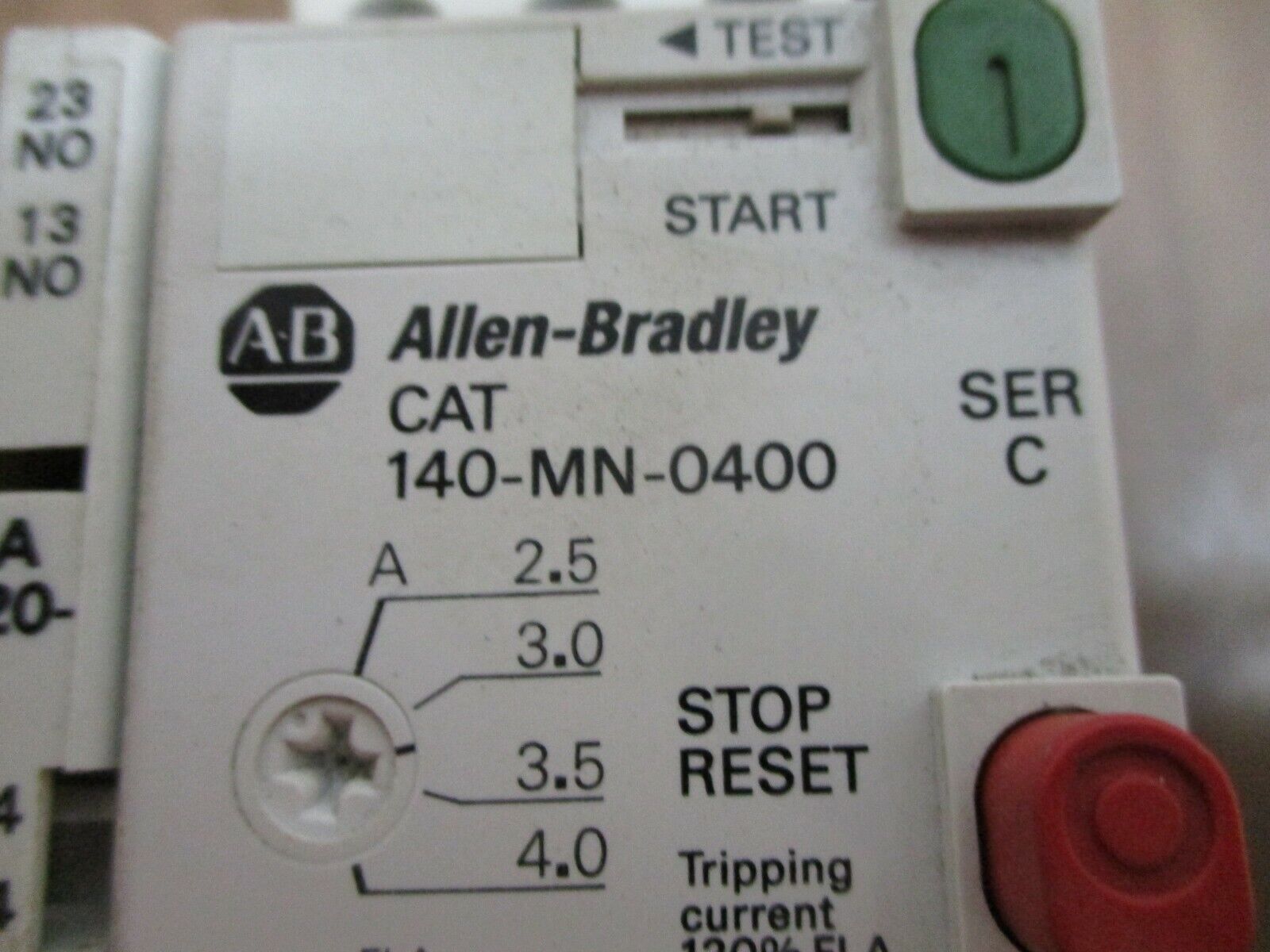 Allen-Bradley Manual Starter 140-MN-0400 Ser. C Trip: 2.5-4.0A w/ Aux Contact