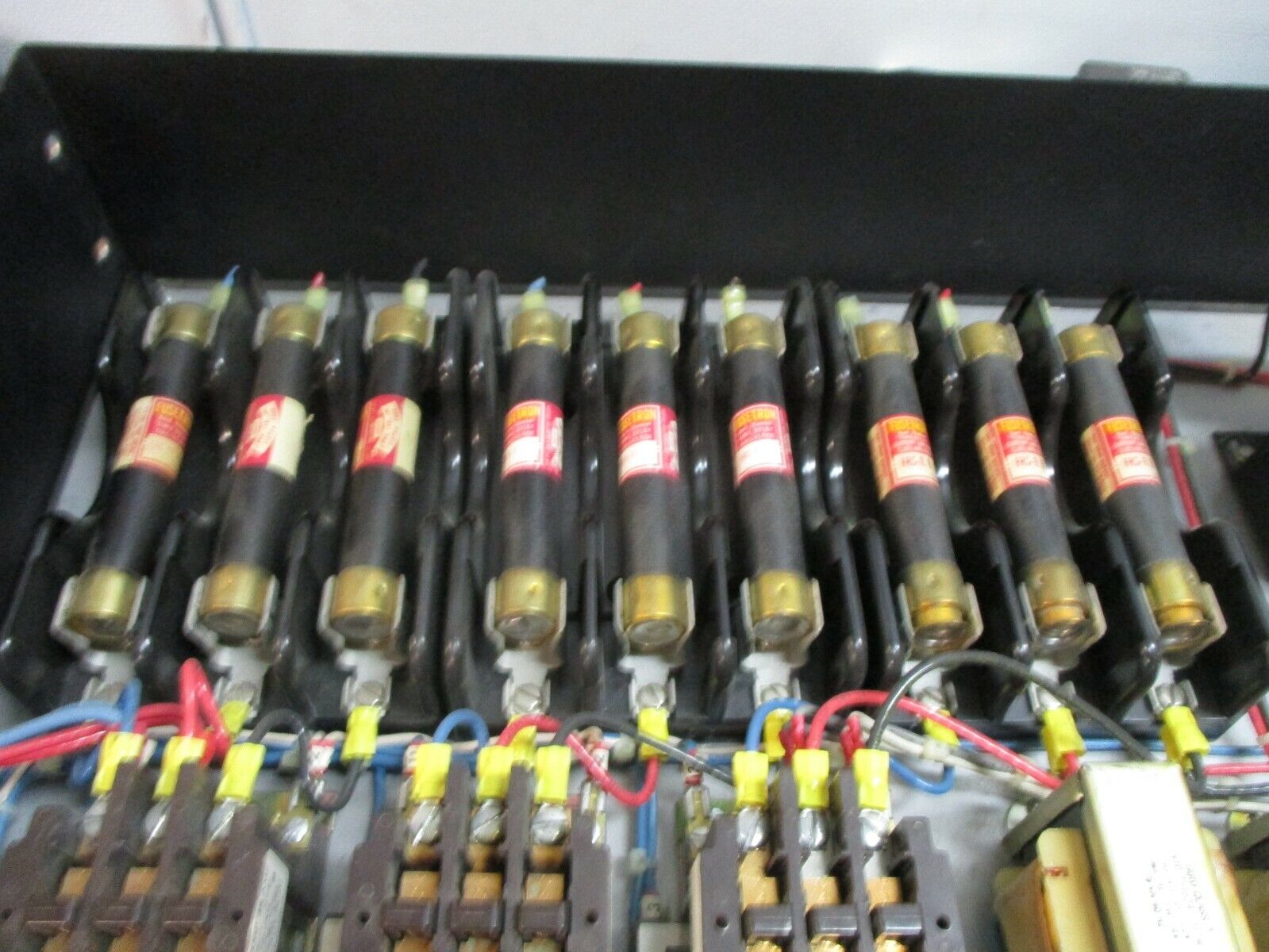 Liskey-Aire HVAC Controller UK8 480V 60Hz 3Ph Used