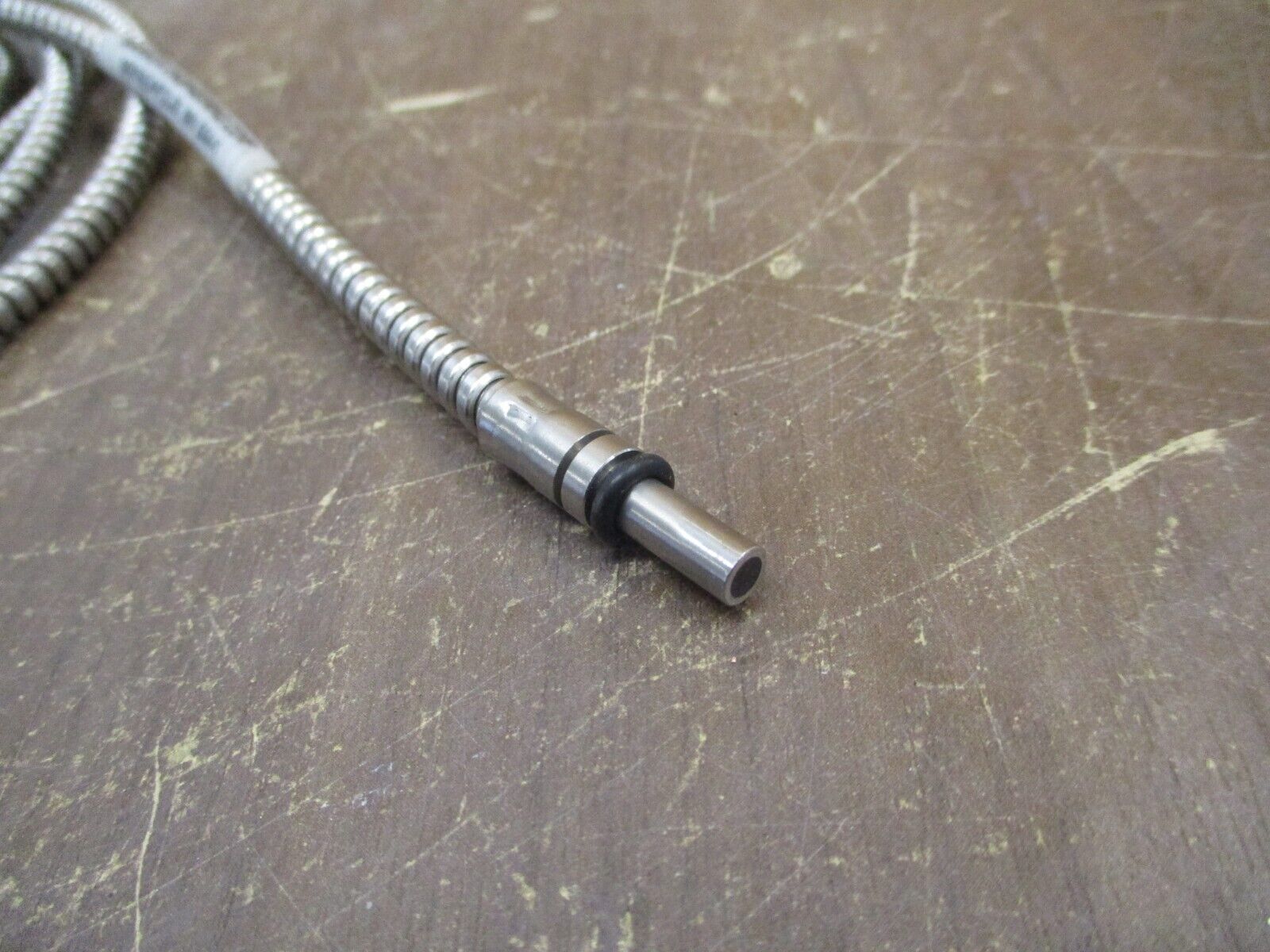 Banner Angle Fiber Optic Sensor IAT210S Used