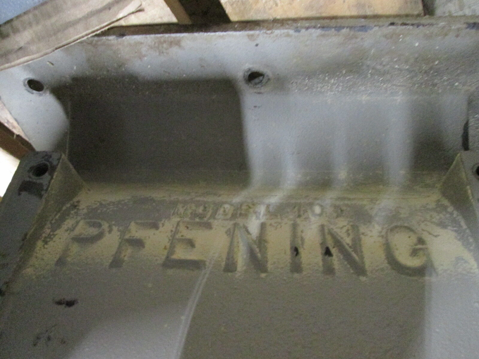 Pfening Model 10D Rotary Airlock D18165 Used