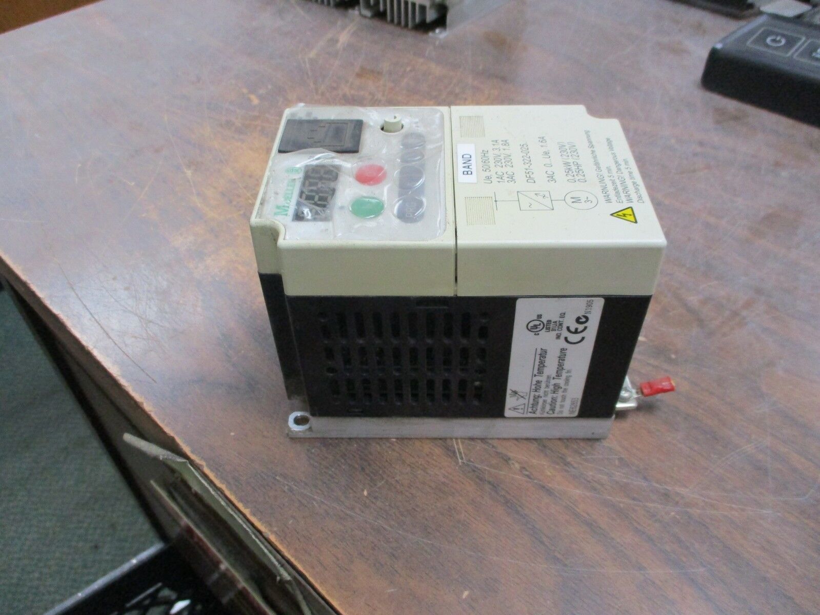 Moeller AC Drive DF51-322-025 0.25HP, *Broken Knob* Used