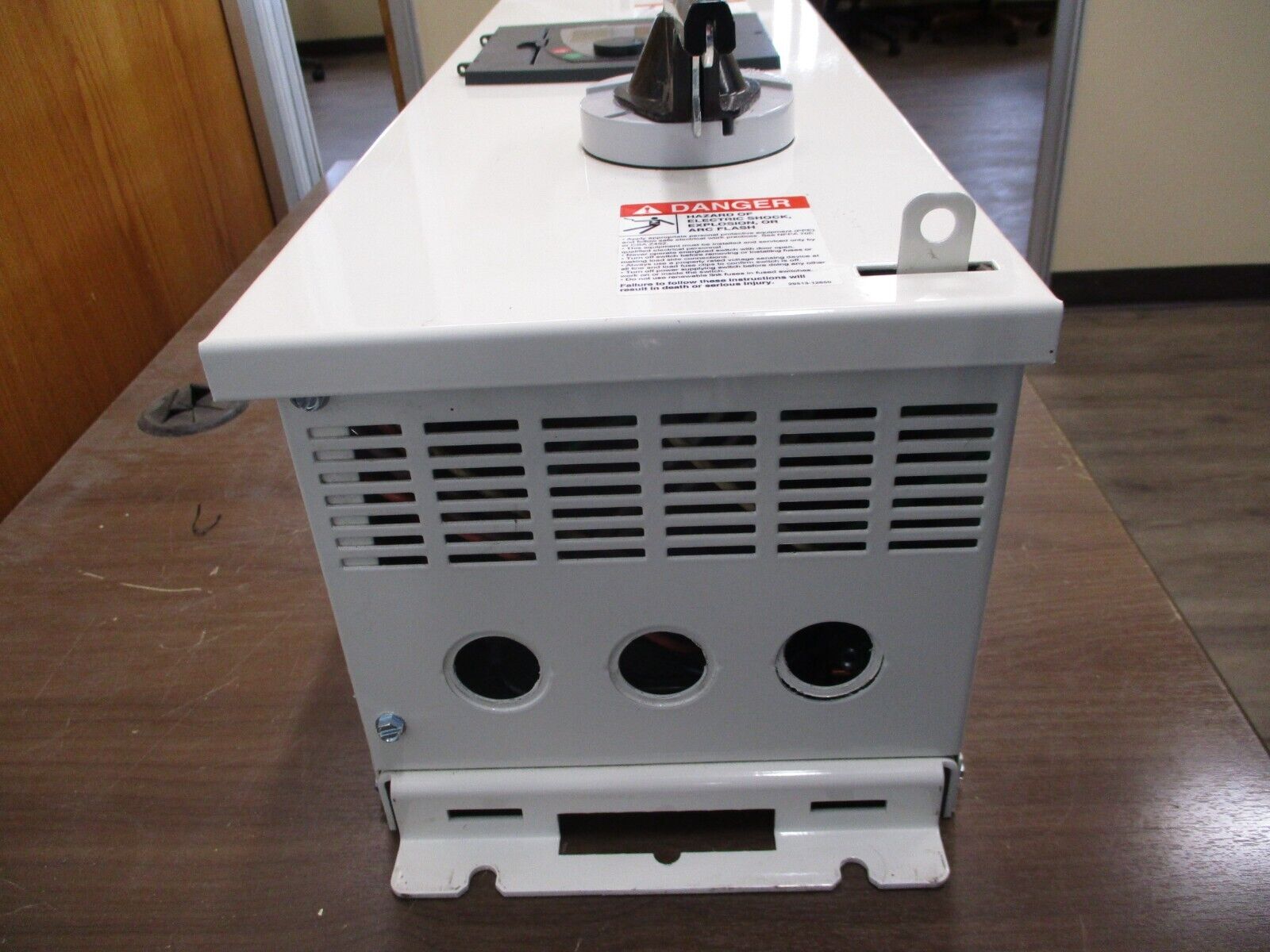 Square D ATV212 S-Flex AC Drive w/ Bypass SFD212HG4Y Ser. E Mod: B07D07 10HP 3Ph