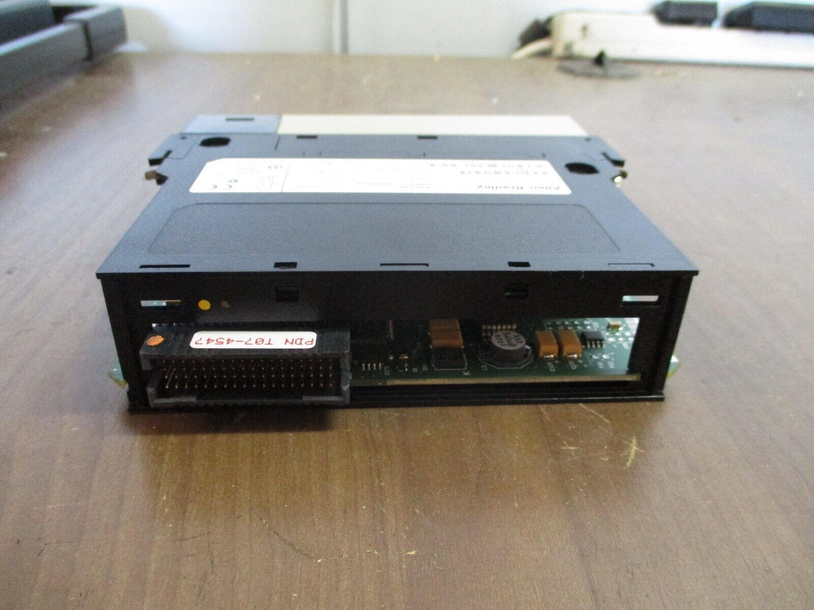 Allen-Bradley ControlLogix Control Net Comm. Bridge Module 1756-CNB/E Used