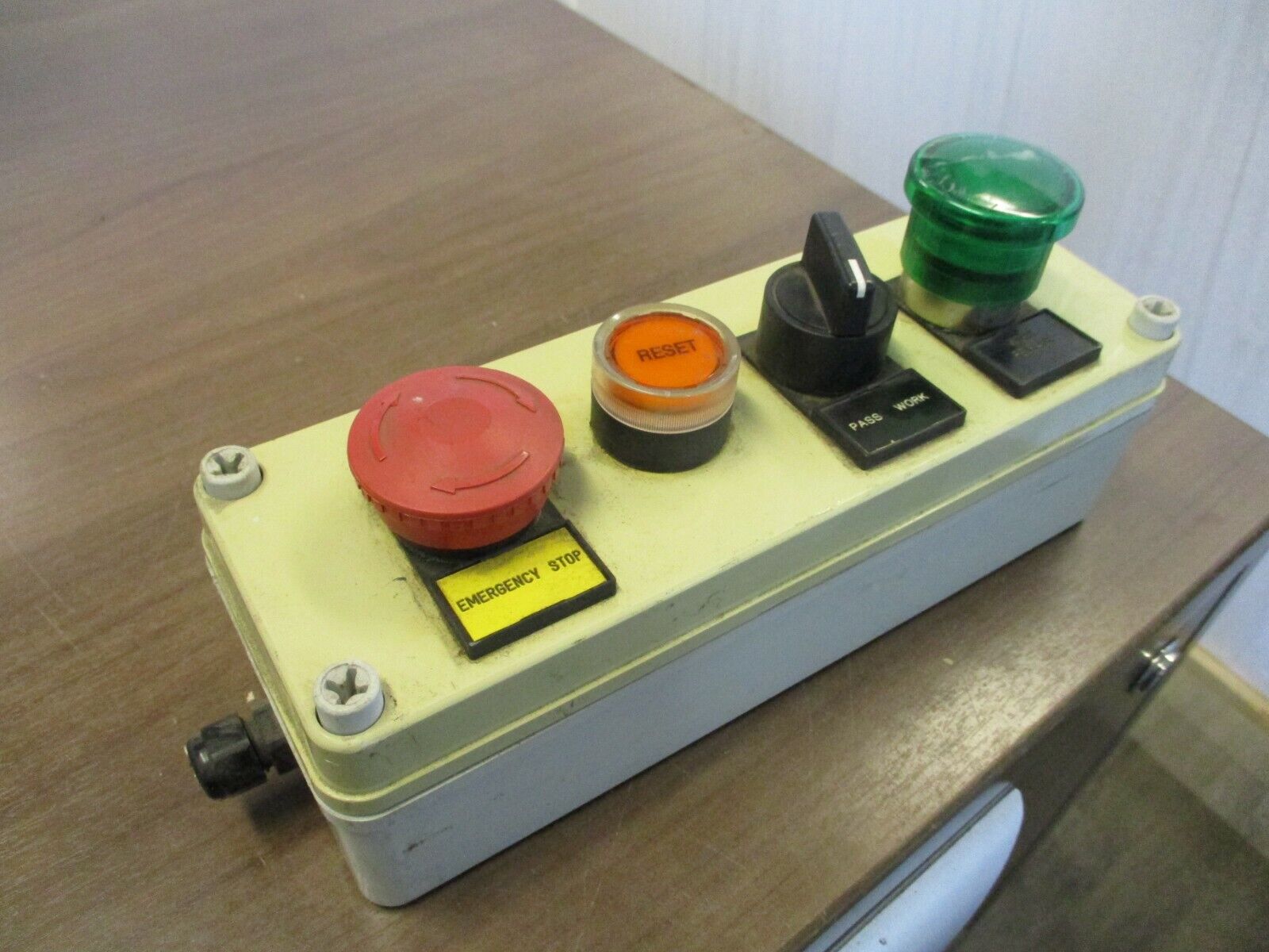 Misc. Brand Push Button Station w/ Buttons 4-Position Used