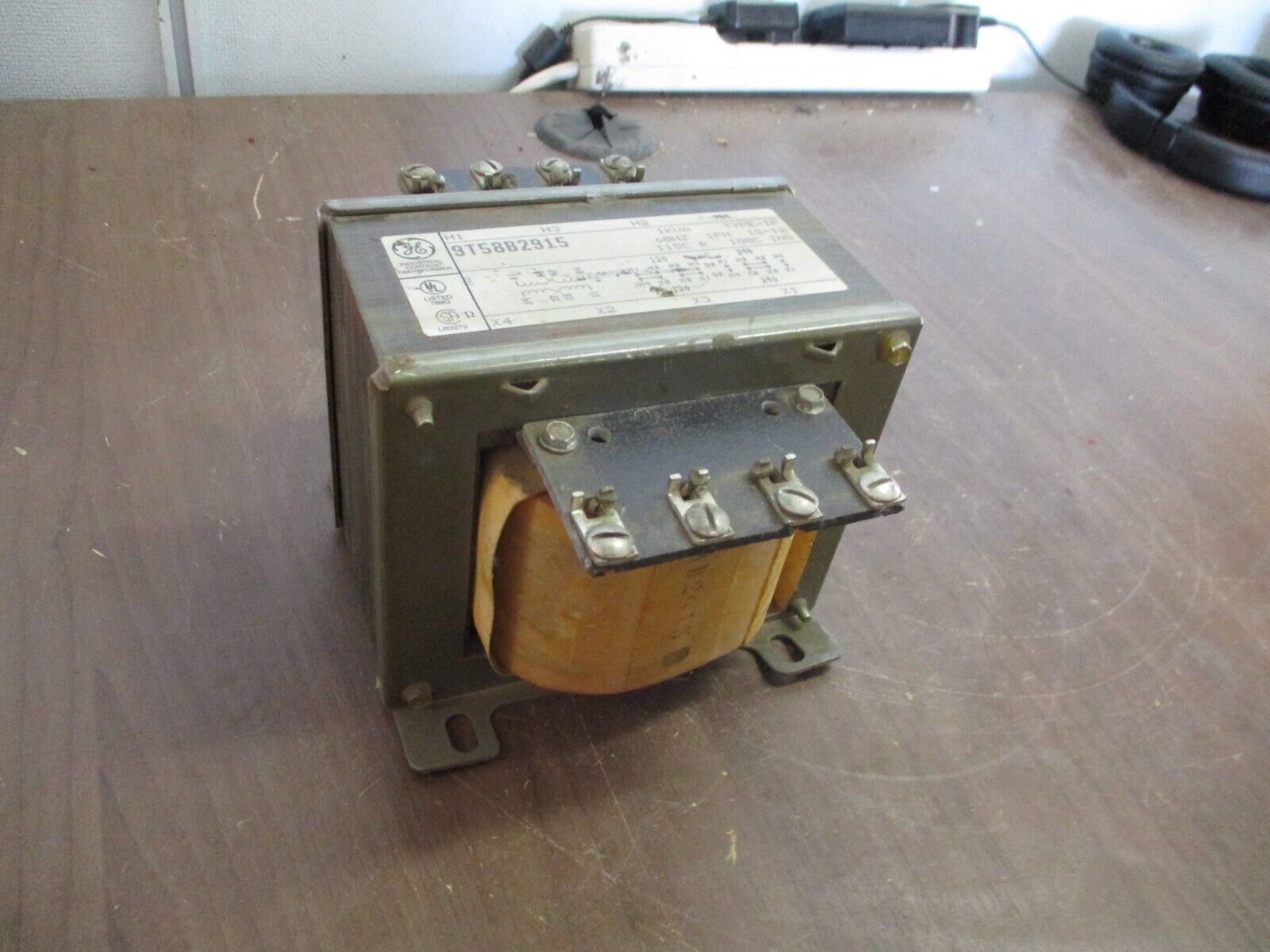 GE Type IP Control Transformer 9T58B2915 1kVA Pri: 120/240V Sec: 120/240V 60Hz