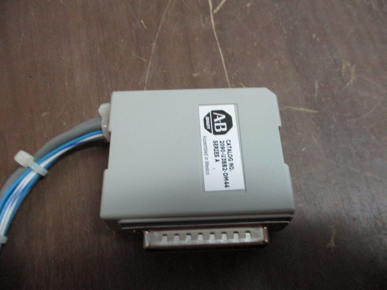 Allen-Bradley Breakout Board 2090-U3BB2-DM44 Ser. A Used