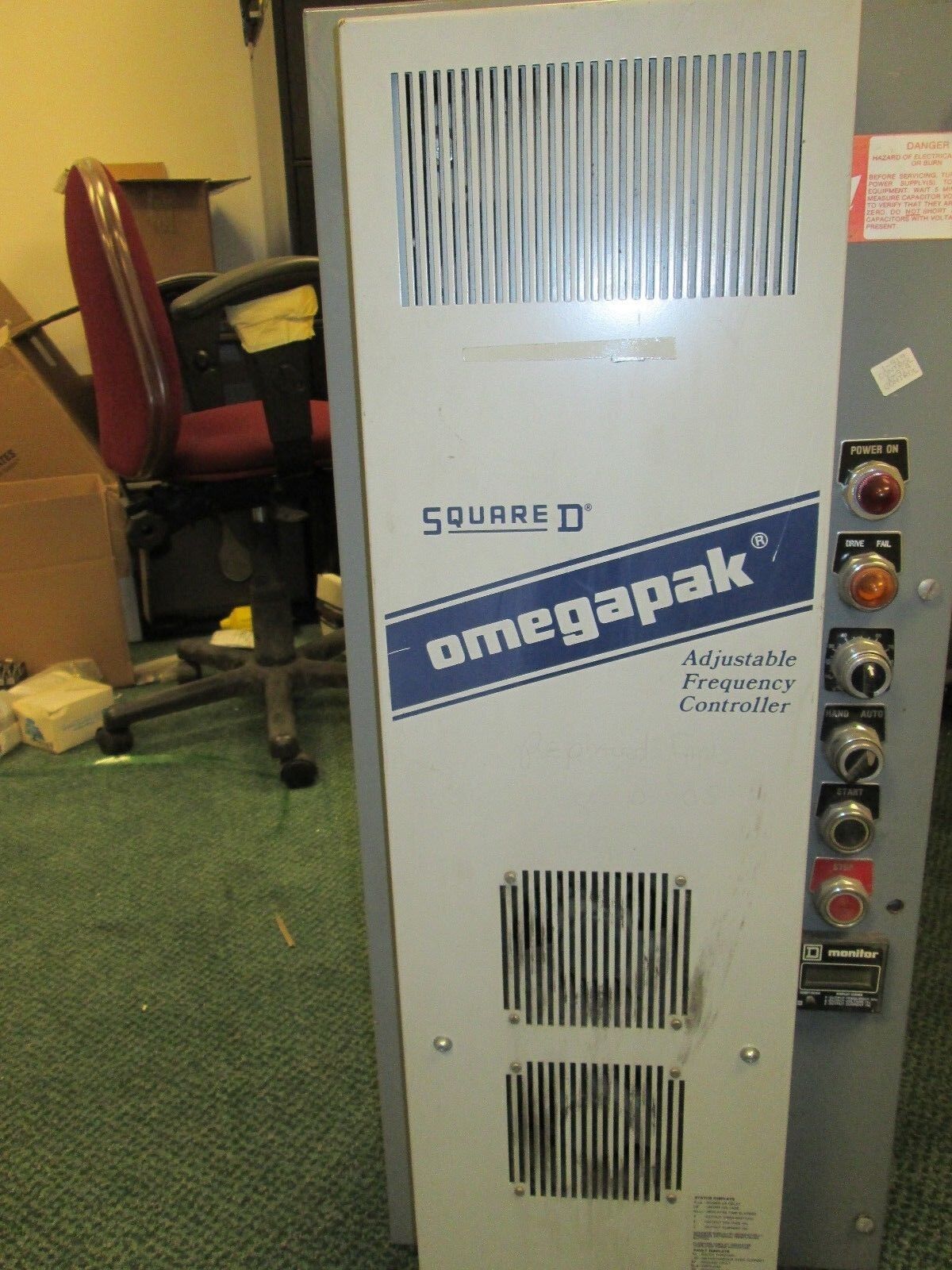 Square D  Omegapak Adjustable Frequency Controller  C07D08A10F16P16H16  25HP