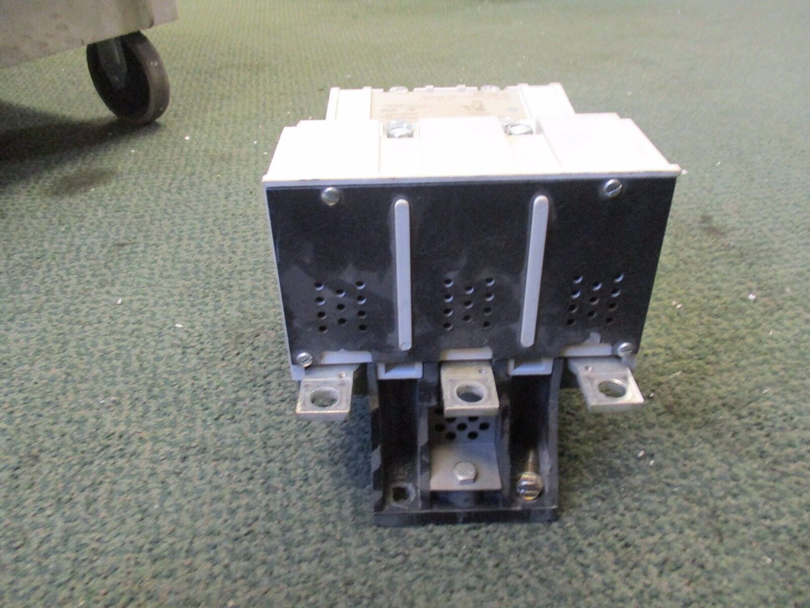 Westinghouse Contactor A201K5CAZ1 Size: 5 600V 300A 120V Coil Used