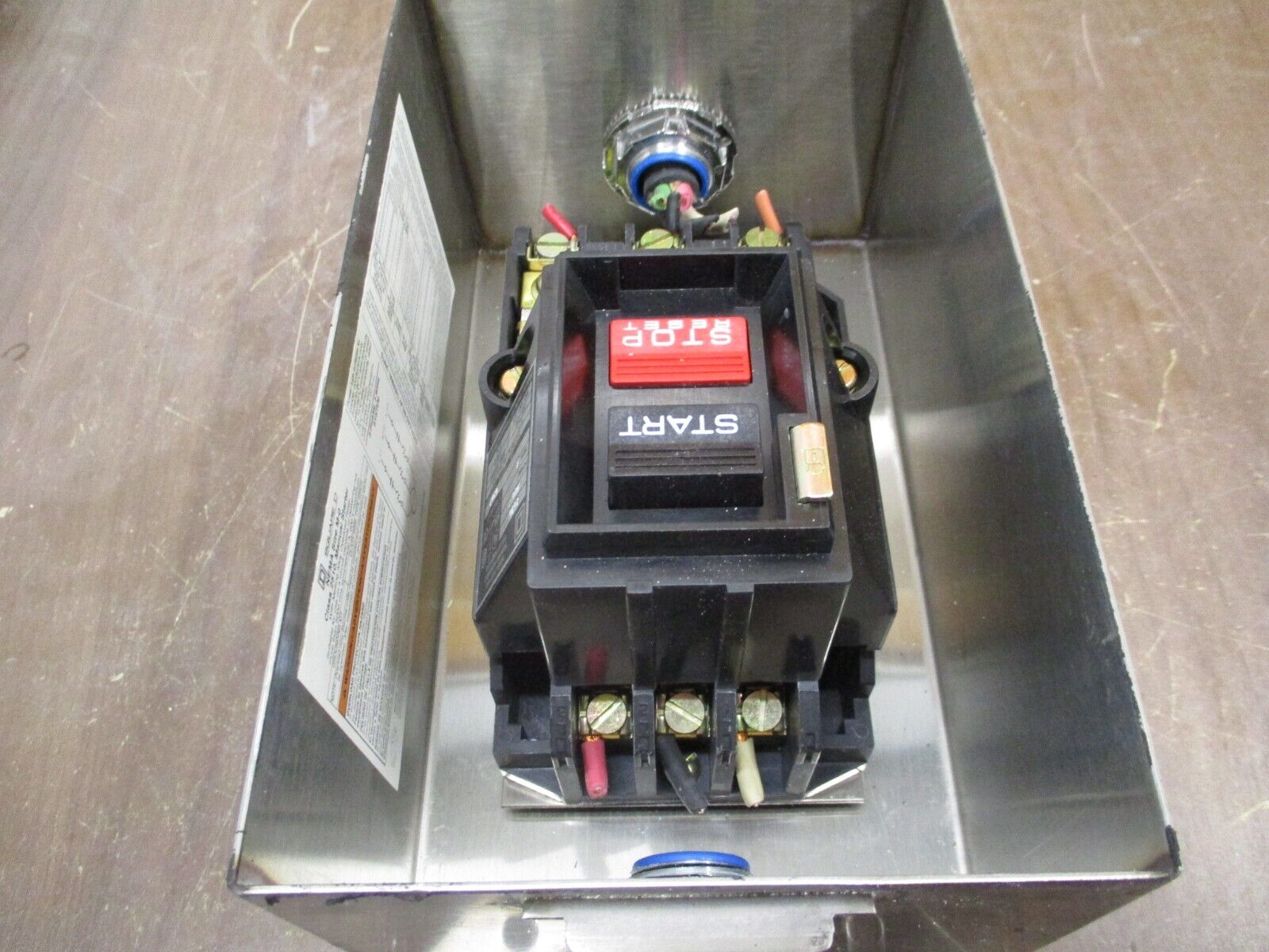 Square D Size M-0 Enclosed Starter 2510 MBW12 Ser C 4X Stainless Steel Enclosure