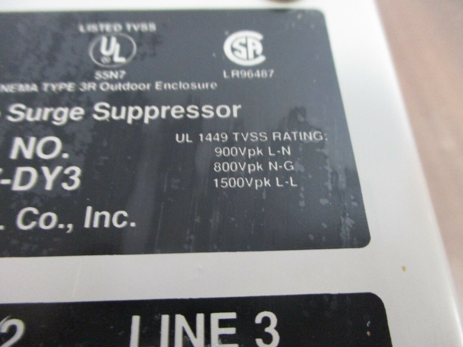 Leviton Surge Suppressor 32277-DY3 277/480VY 240/480V 50-60Hz Used