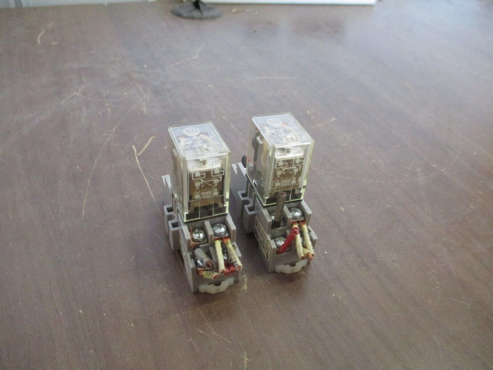 Allen-Bradley Relay 700-HF32A1 Ser. B 120V Coil w/ Base *Lot of 2* Used