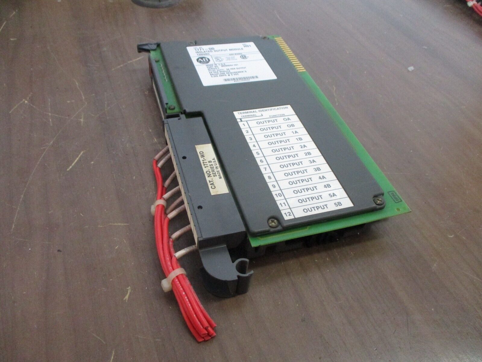 Allen-Bradley Isolated Output Module 1771-OD Rev. H01 120VAC Used