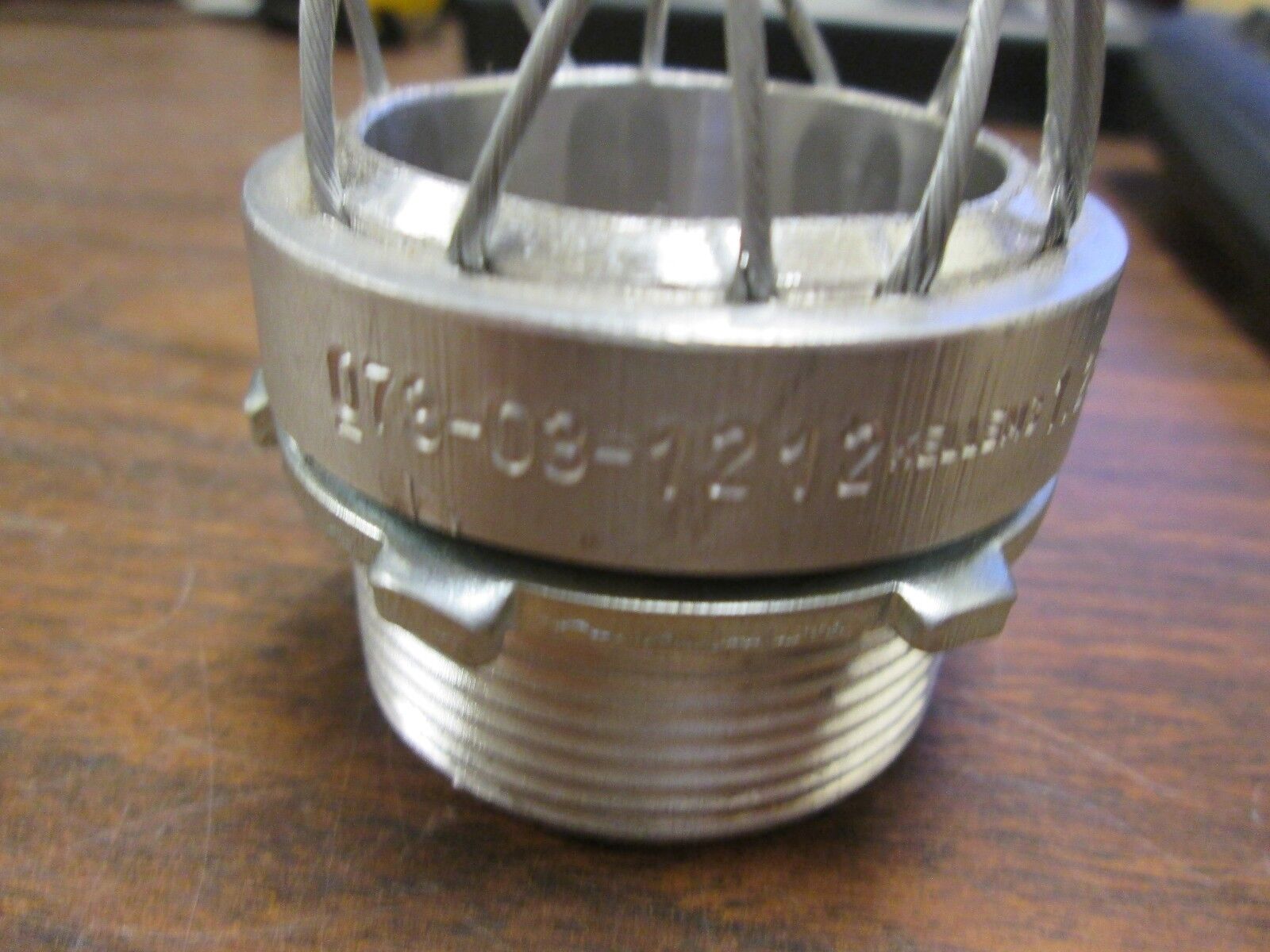 Hubbell Kellems Grip 073-03-1212 Range 1.25-1.50" New Surplus-No Box