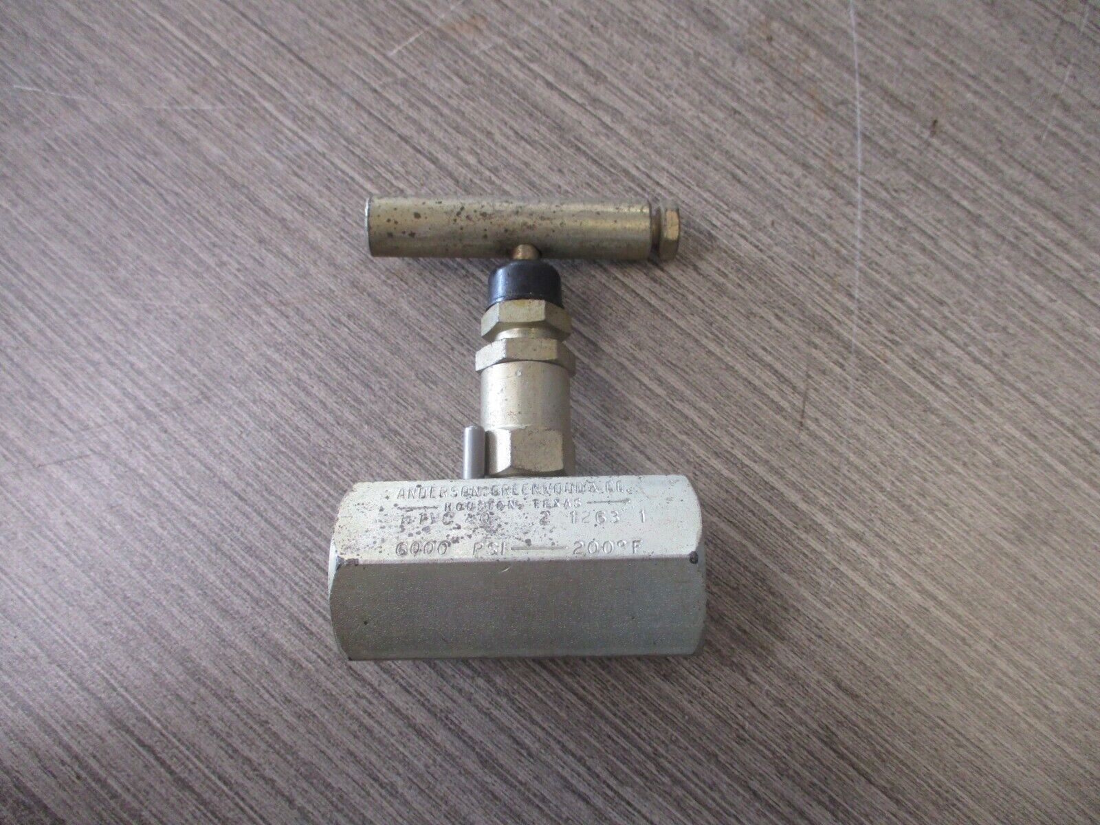 Anderson Greenwood HTVC 40 Needle Valve 2-1263-1 6,000 PSI 200 Degrees F Used.