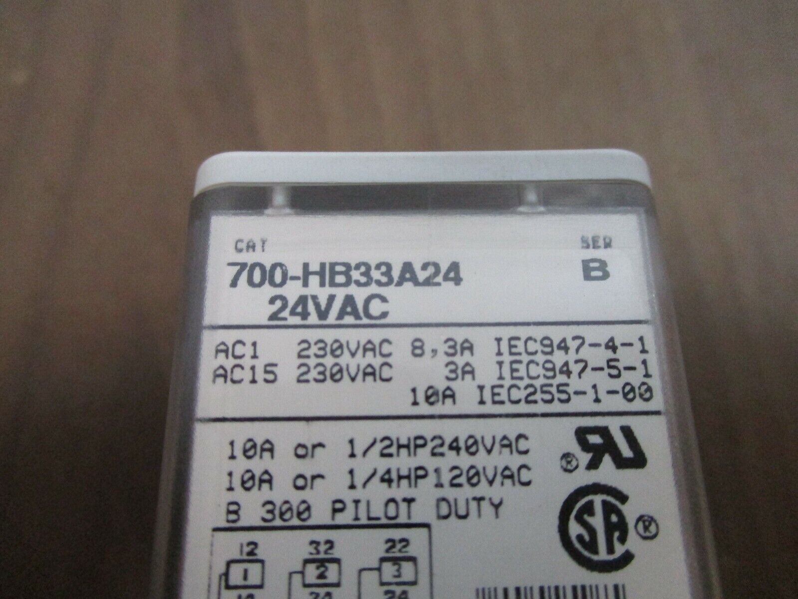 Allen-Bradley Relay 700-HB33A24 Ser. B 24V 50/60Hz 10A New Surplus