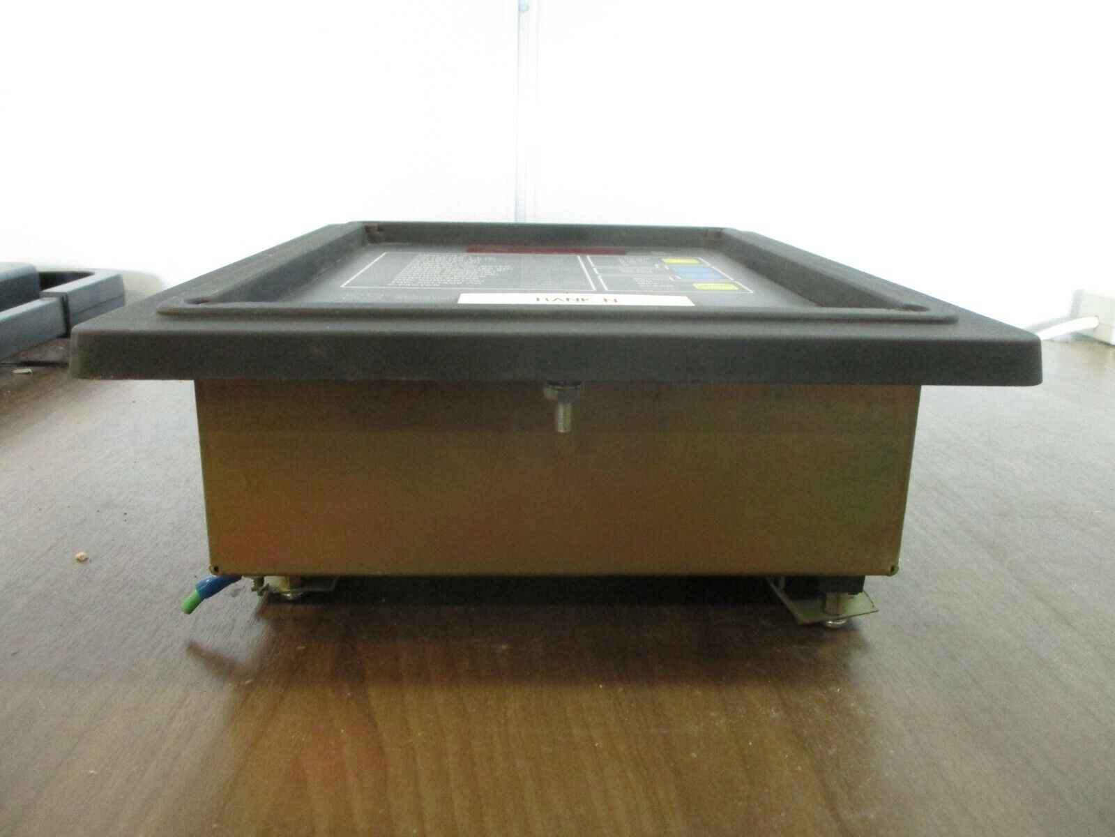 Square D Power Logic Circuit Monitor 3020 CM - 2250 100-264 VAC 50/60Hz Used