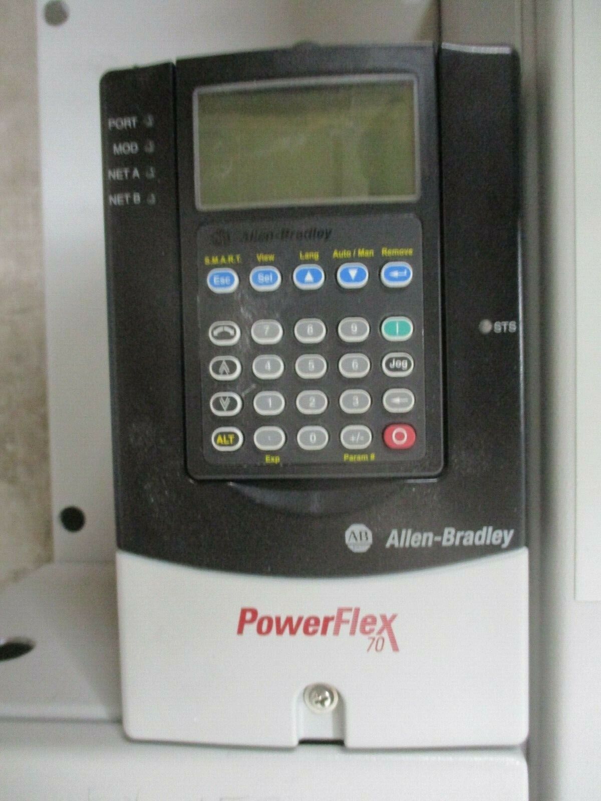 Allen-Bradley PowerFlex 70 AC Drive w/ Bypass & Disconnect 0.5HP 480V 3Ph Used