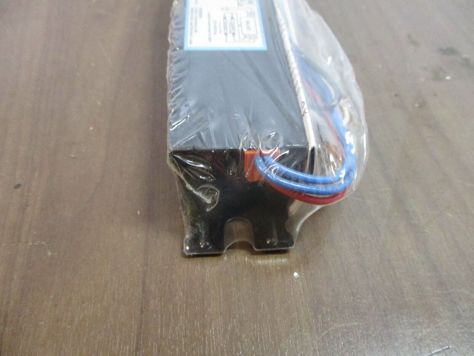 Philips Advance Centium Instant Start Electronic Ballast 10PA-2P32-N 120/277V