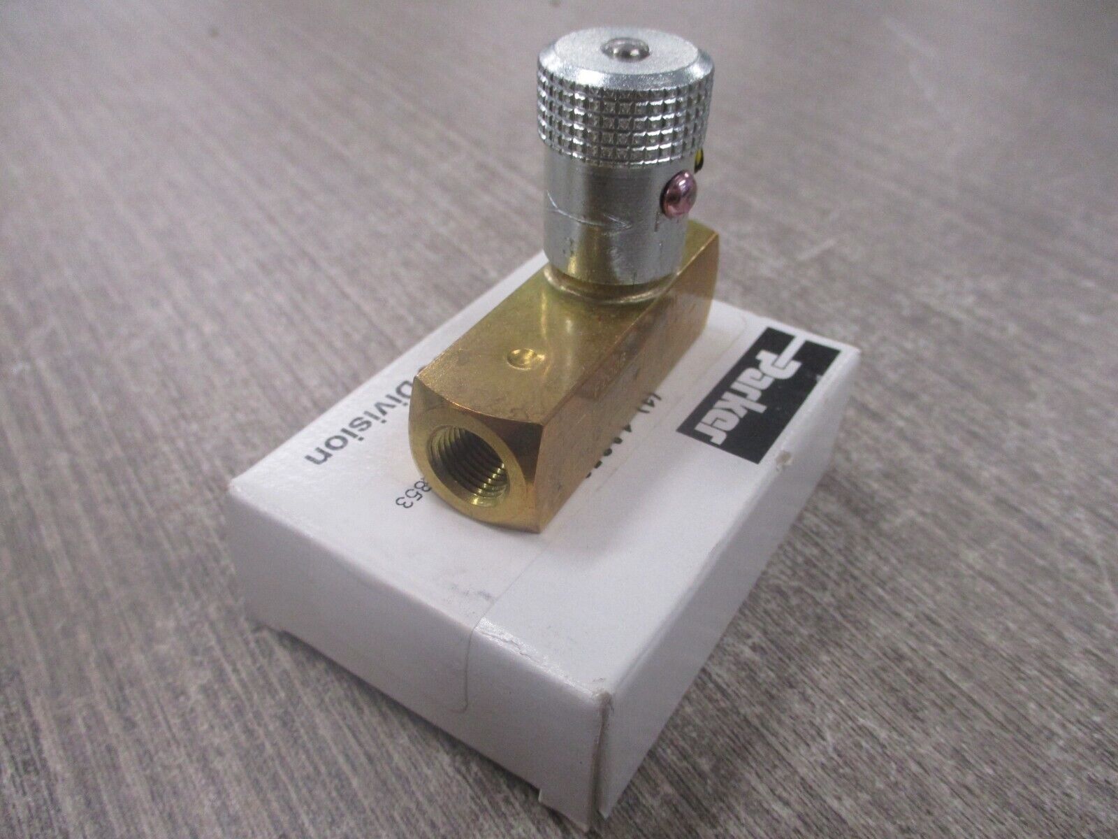 Parker Flow Control Valve 1A853 New Surplus
