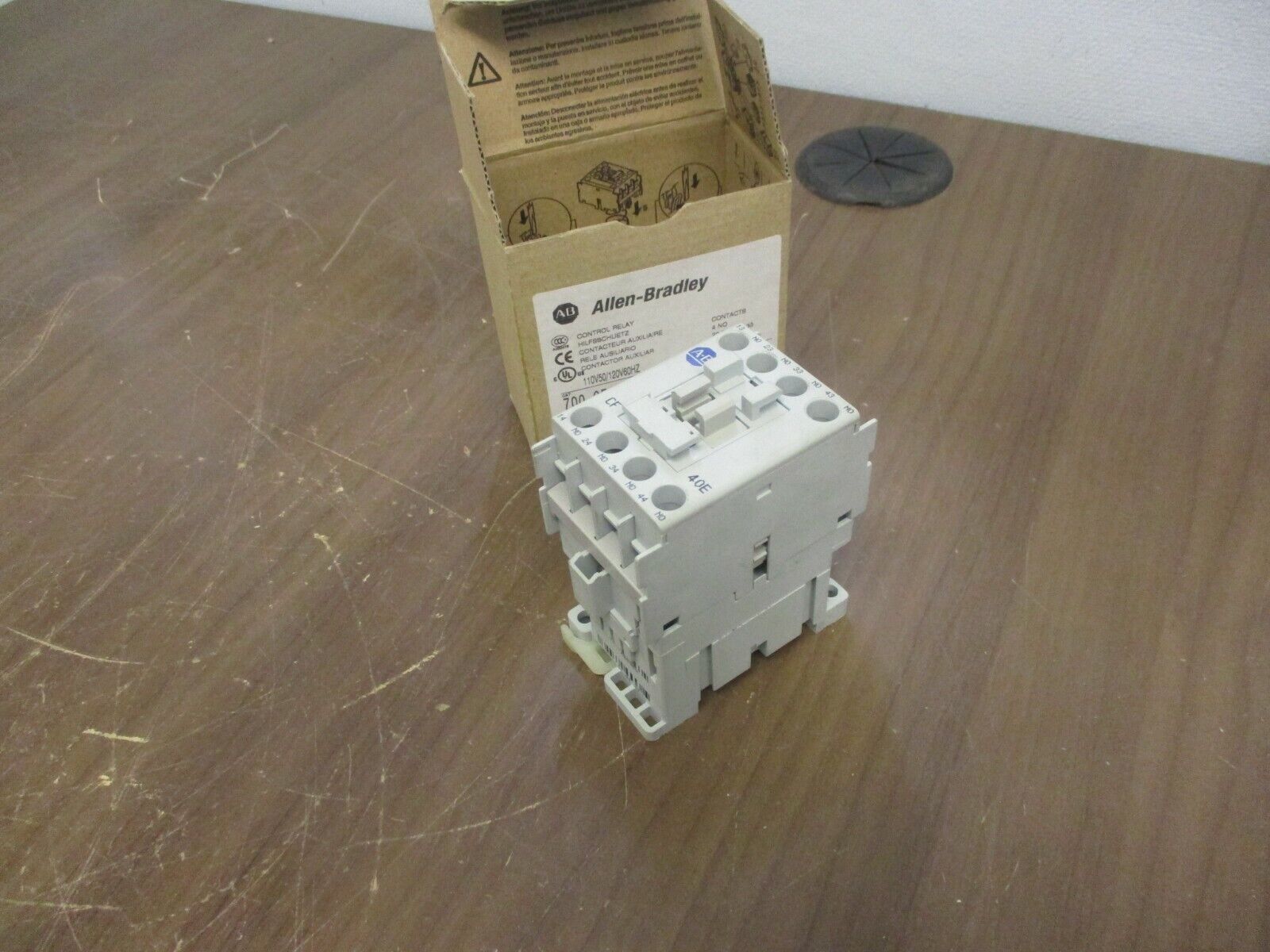 Allen-Bradley Contactor 700-CF400D Ser. A 120V Coil New Surplus