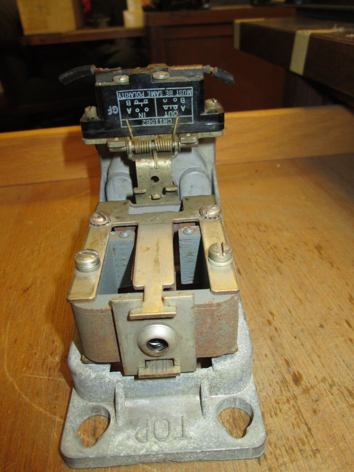 GE  Pneumatic Time Delay Relay  CR2820B 110AA3  No Coil  Used