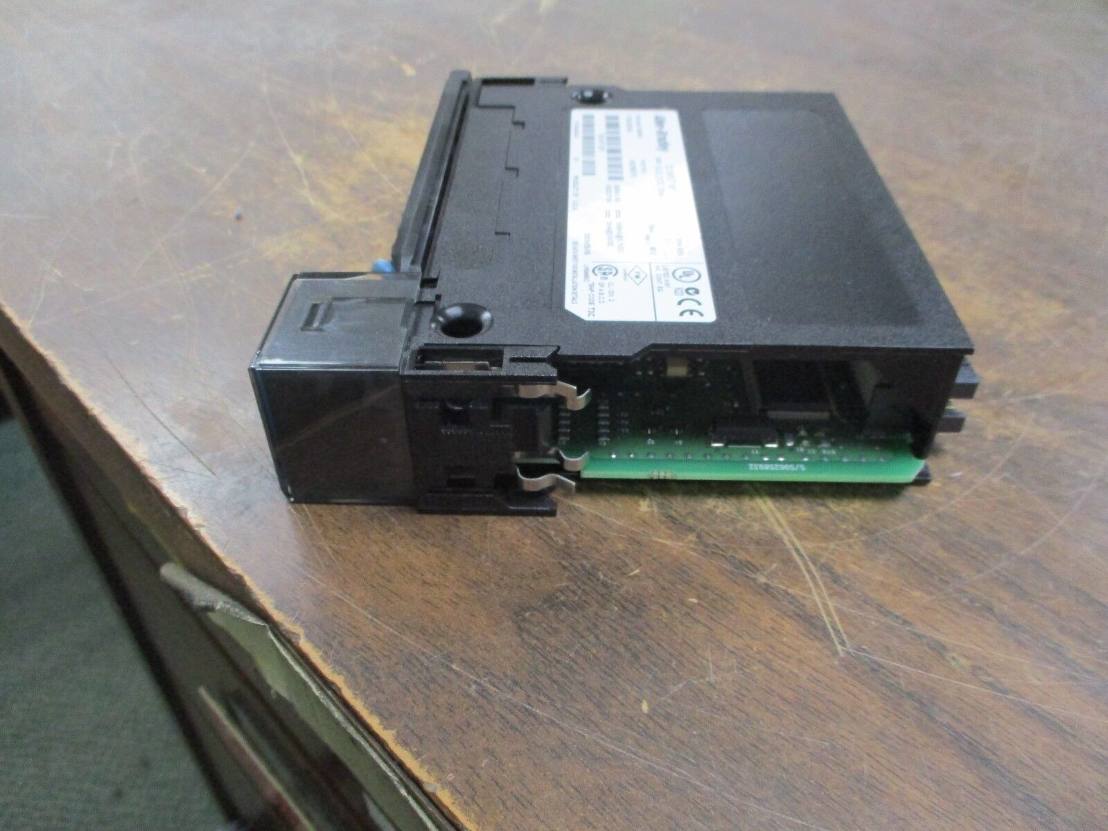 Allen-Bradley DC Input Module 1756-IB16 Series A Firmware 3.2 16 pt Used