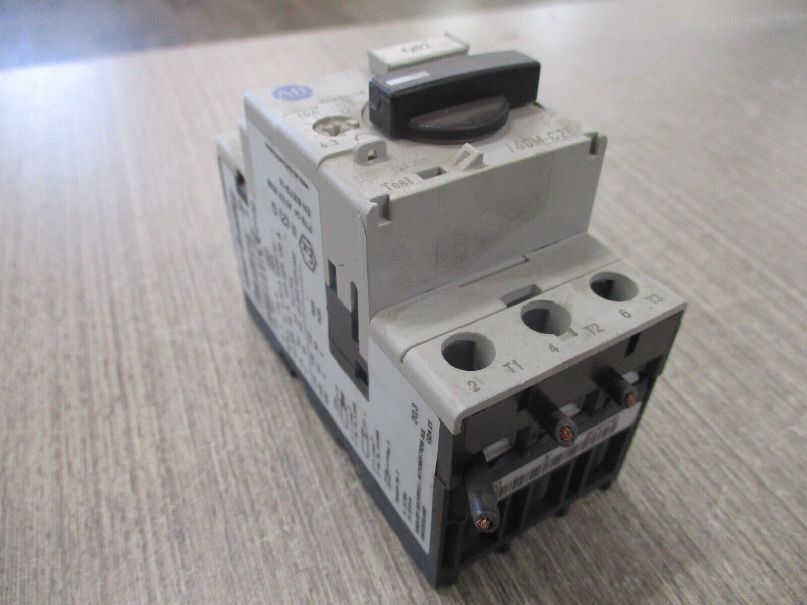 Allen-Bradley Manual Motor Protector 140M-C2E-C10 Trip : 6.3-10A Used
