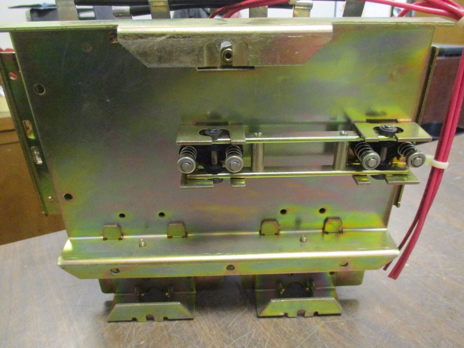 Square D Size 2 2-Speed Starter 8810 SD04 120V Coil 600V Used