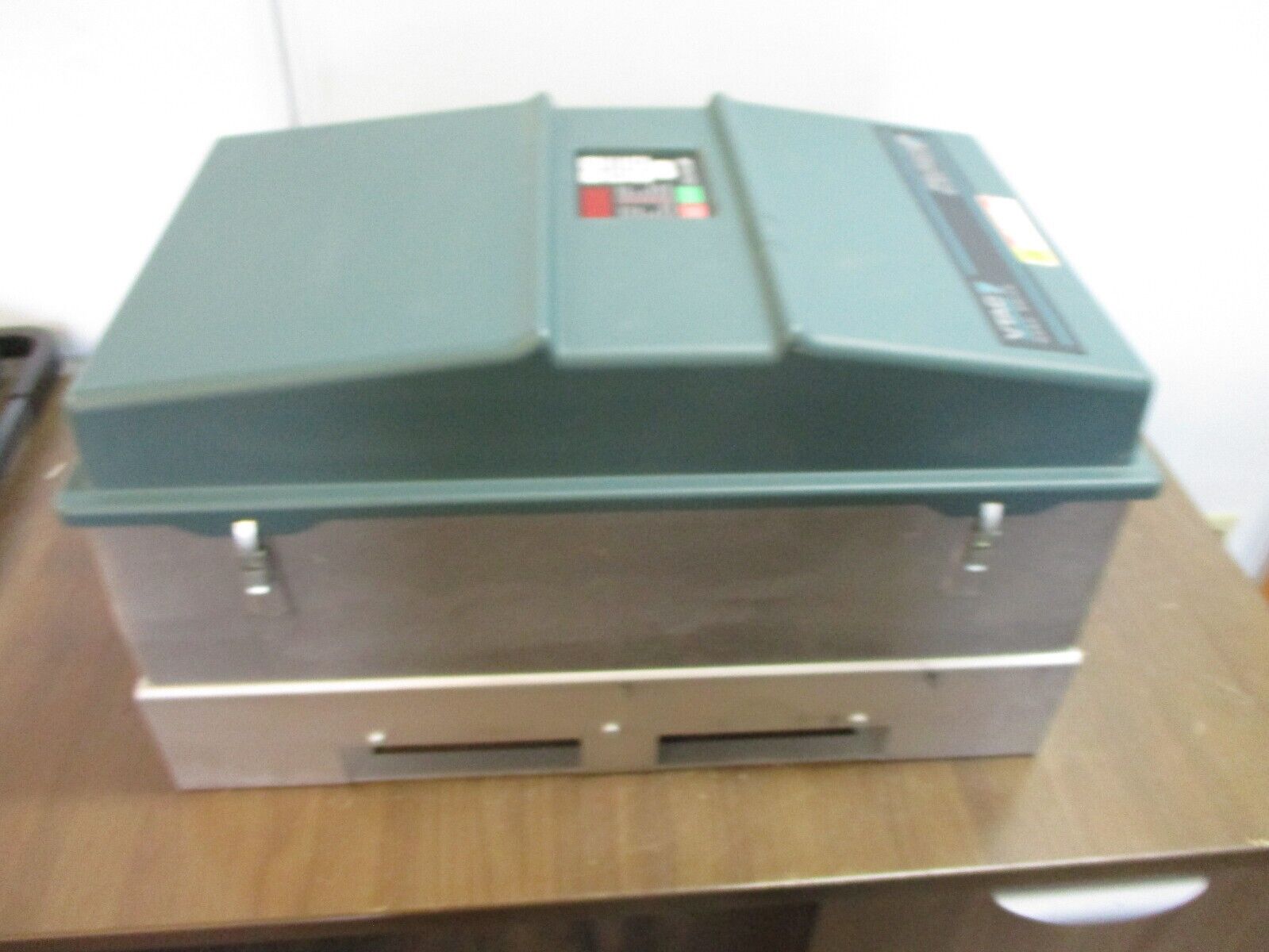 Reliance VTAC 7 GV3000/SE AC Drive 40V4260 40HP Type 12 Enclosure Used