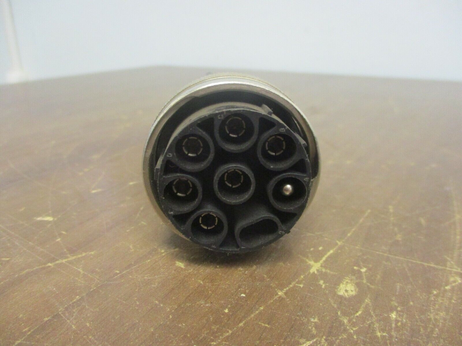 SOURIAU/Burndy UTG Series Connector 24-7 7-Pin Used