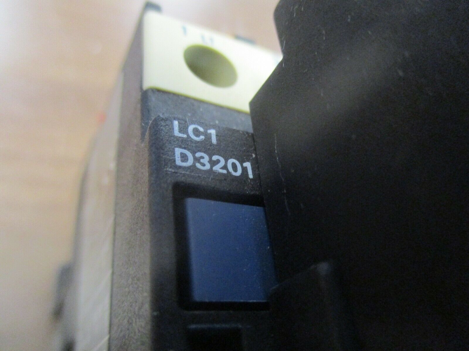 Telemecanique Contact LC1 D3201 110V Coil 50A 600V w/ Aux Contact Block Used