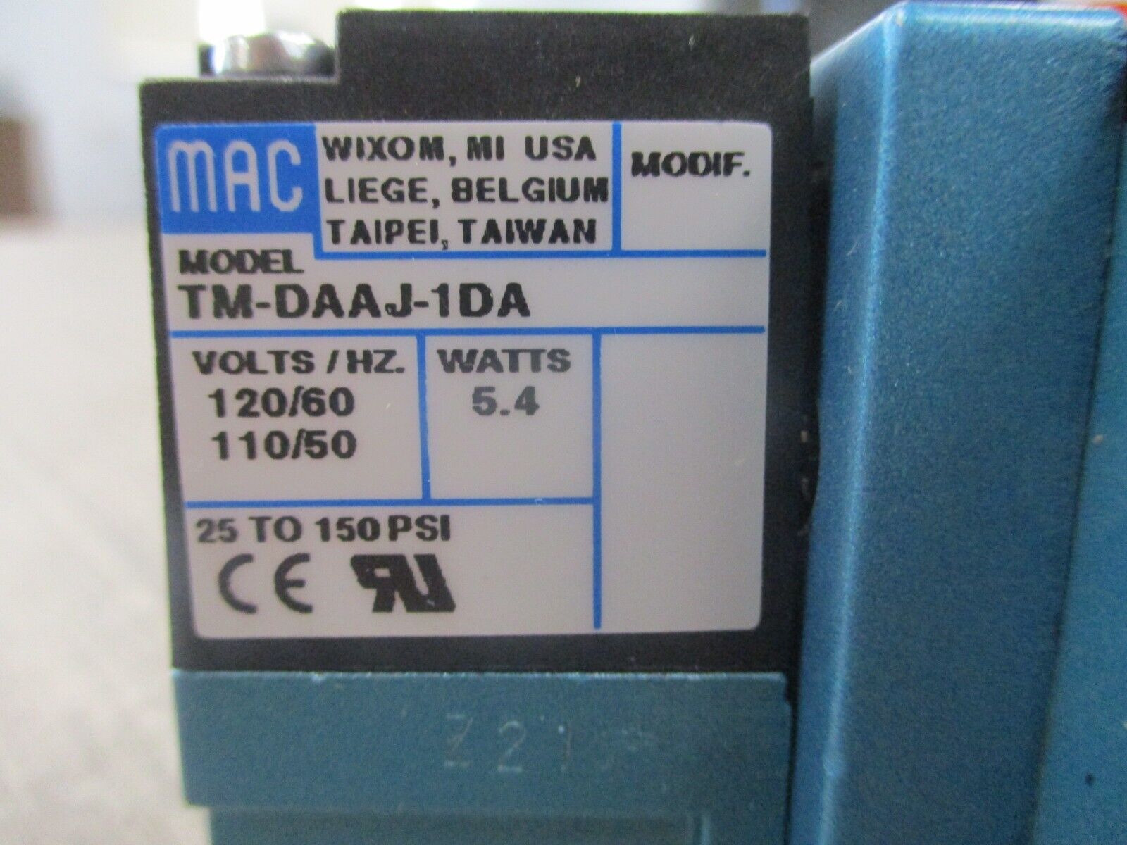 MAC Solenoid Valve 82A-AC-000-TM-DAAP-1DA *No Box* New Surplus