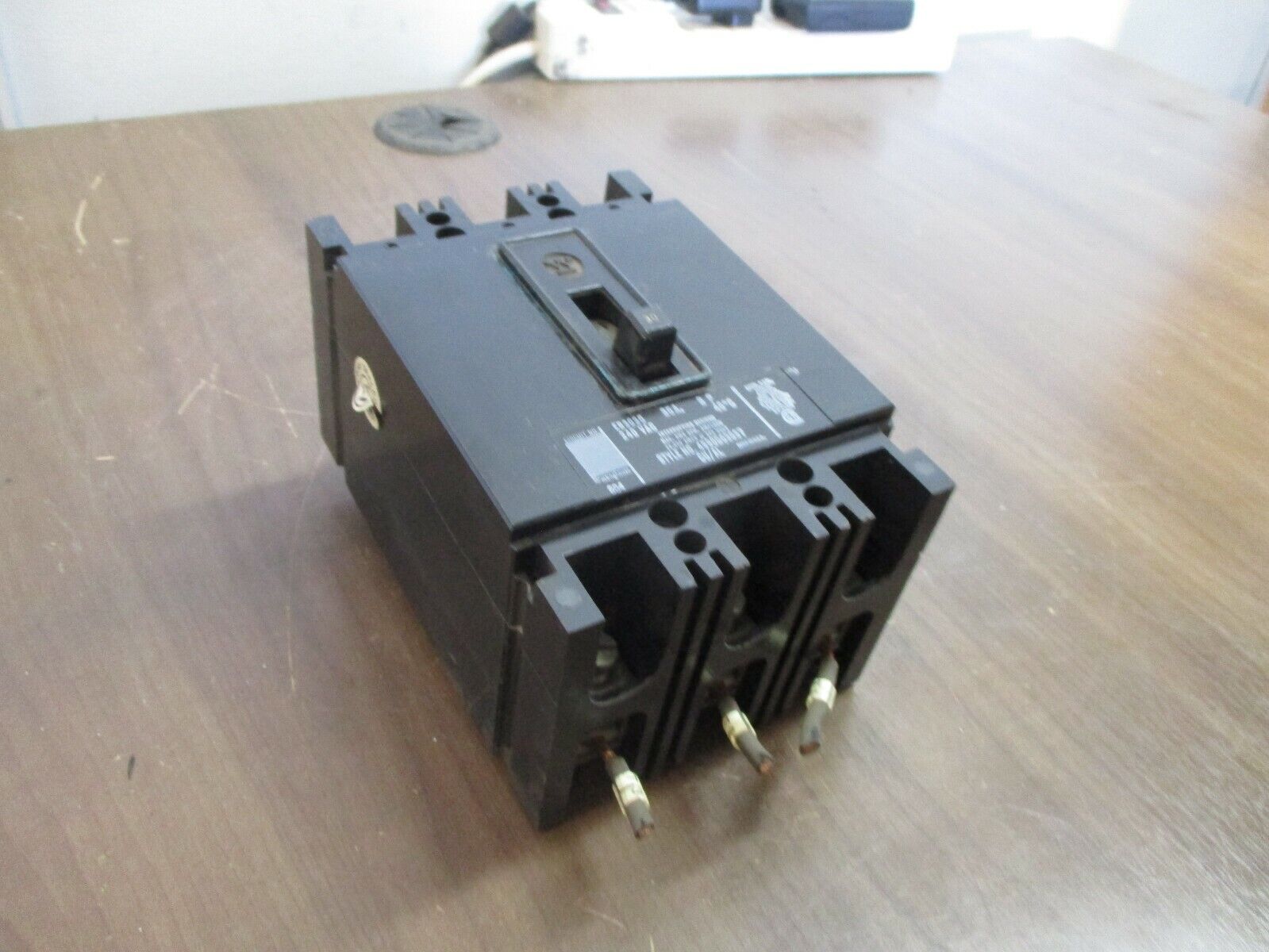 Westinghouse Circuit Breaker EB3030 30A 240V 3P Used