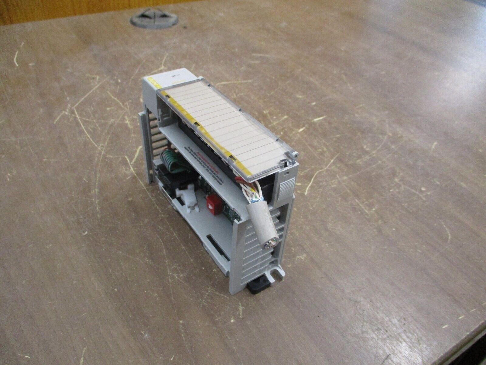 Allen-Bradley Compact I/O Current Output Module 1769-OF8C Ser. A F/W Rev. 2.2