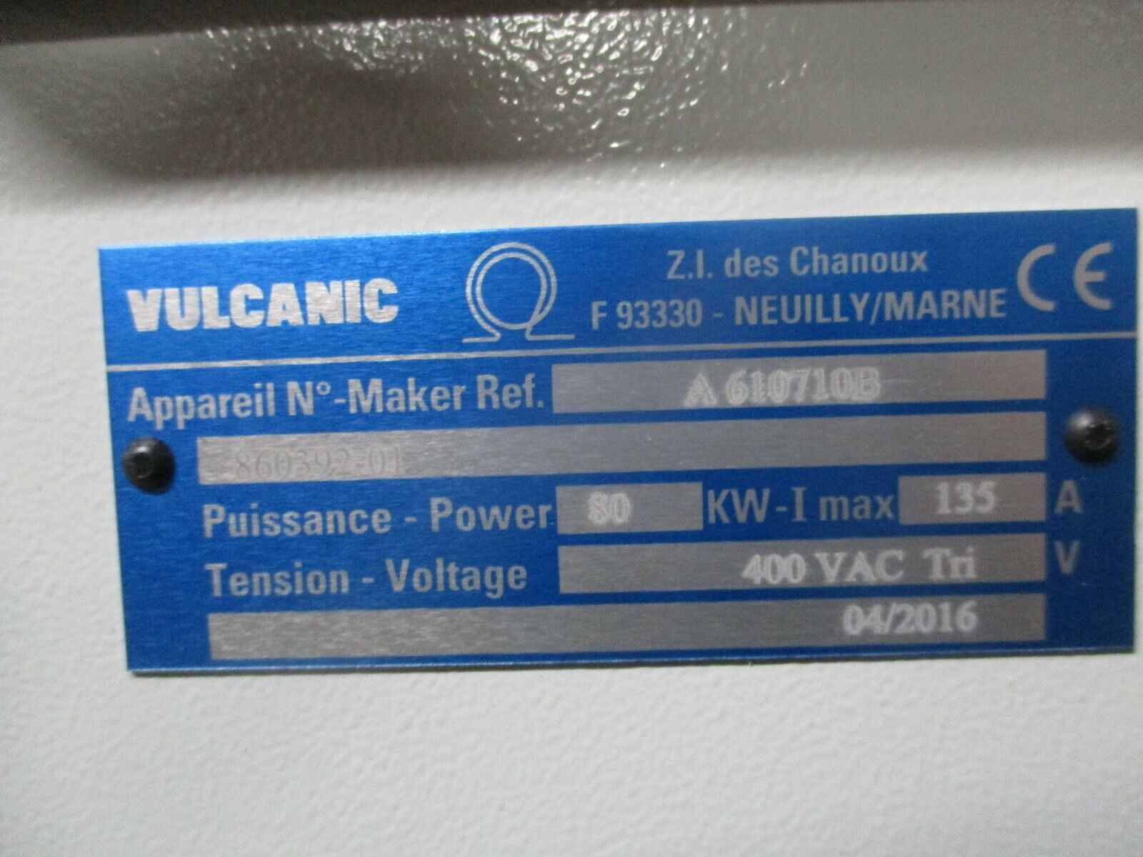 Vulcanic Heater 860391-01 Range: 5-460°C 5.6L 80KW 410V 3Ph 50Hz MFD: 5-19-2016