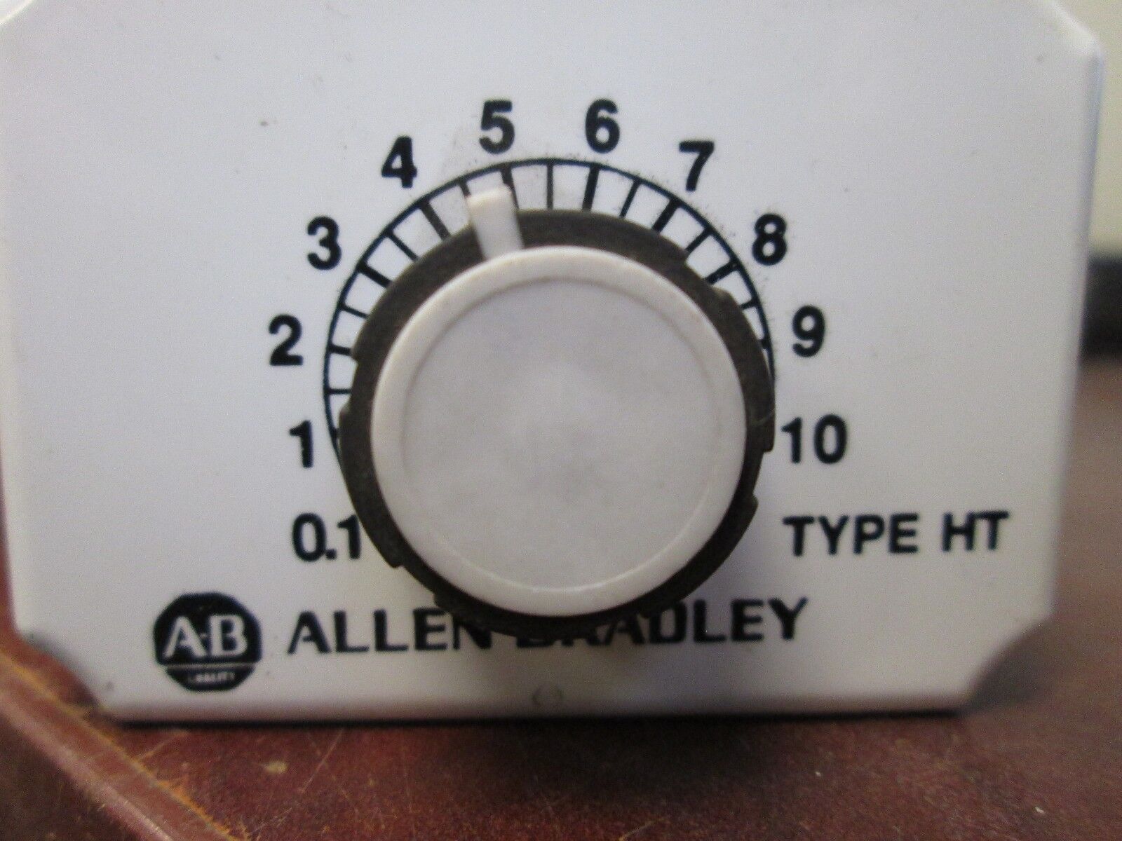 Allen-Bradley Time Delay Relay 700-HT12AA1 Timing Range: .1-10sec Used