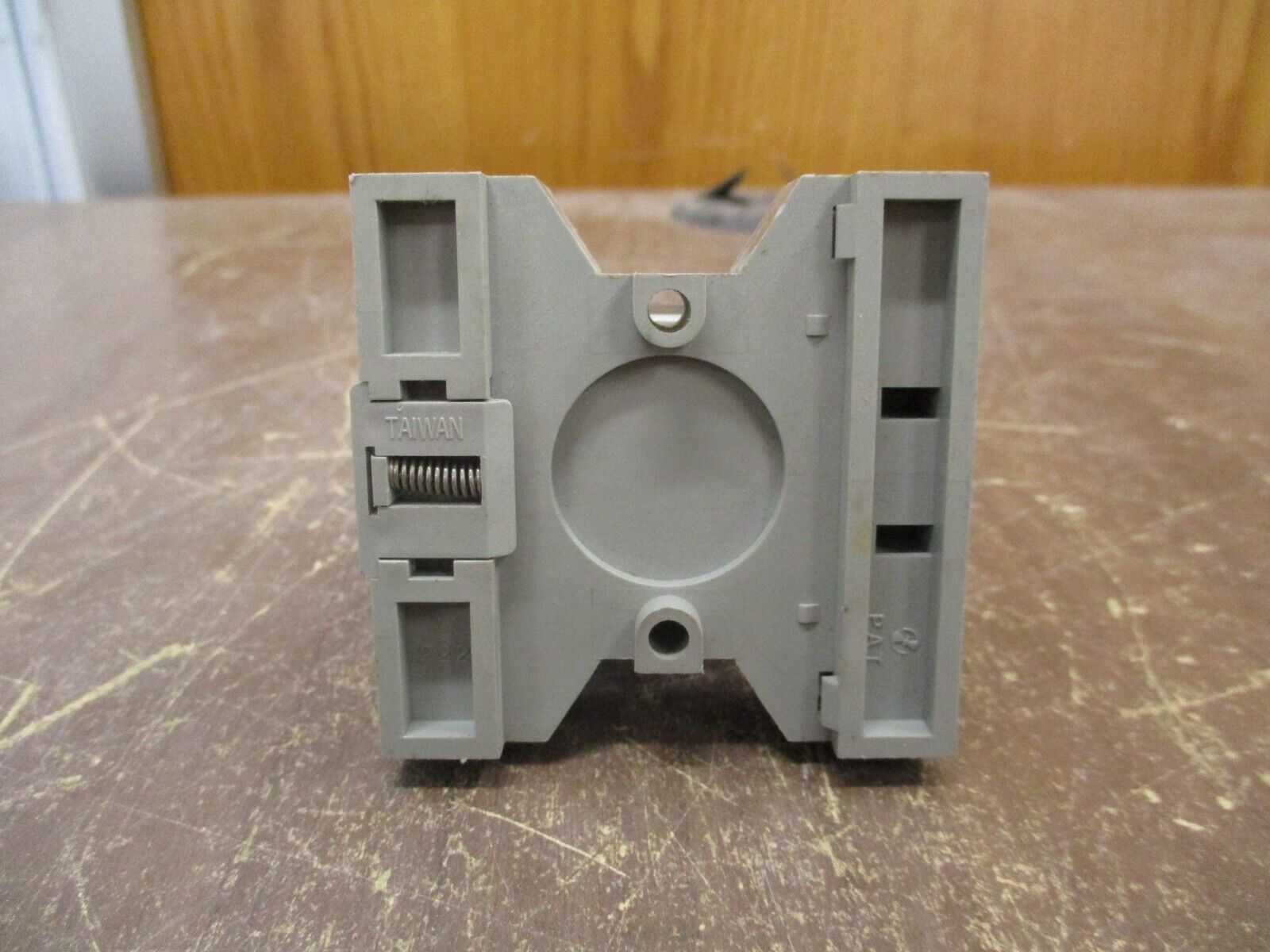Allen-Bradley Relay 700-HA33Z24 24VDC Coil w/ Base Used