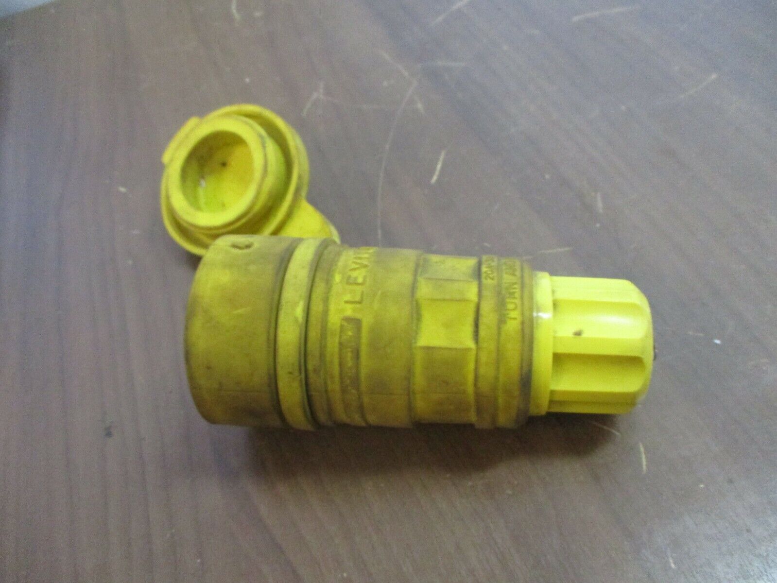 Leviton Watertight Connector Nema L5-20 20A 125V Used