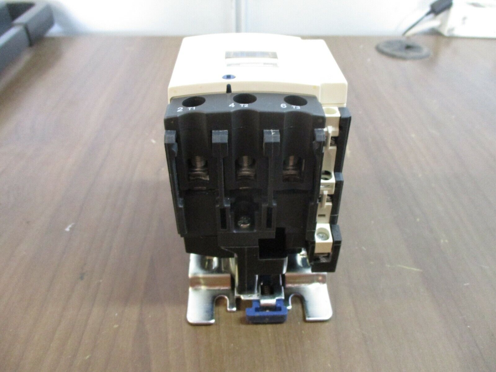 Schneider Electric Contactor LC1 D65...C 220-240V Coil Used